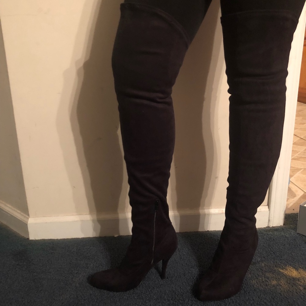 Black thigh high heel boots
